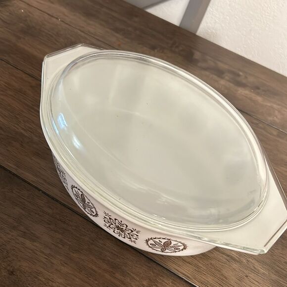 Vintage Pyrex 1958 2 1/2'' Qt 045 hex sign oval casserole with lid - Picture 3 of 9